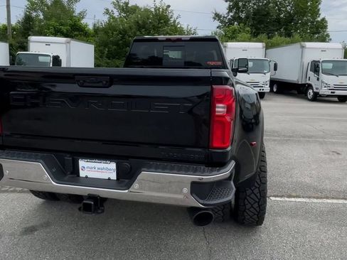 New 2026 Chevrolet Silverado 3500 LTZ w/ LTZ Plus Package AWD/4WD image 9