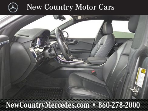 Used 2019 Audi Q8 Premium Plus w/ Premium Plus image 11