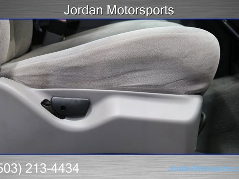 Used 2001 Ford F350 XLT image 71