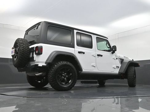 Used 2022 Jeep Wrangler Unlimited Sport AWD/4WD image 27