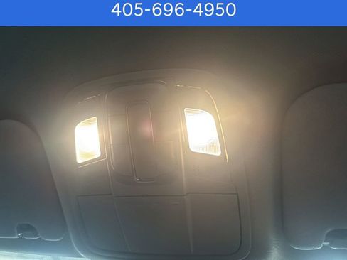 Used 2020 Hyundai Santa Fe SE w/ Cargo Package image 28