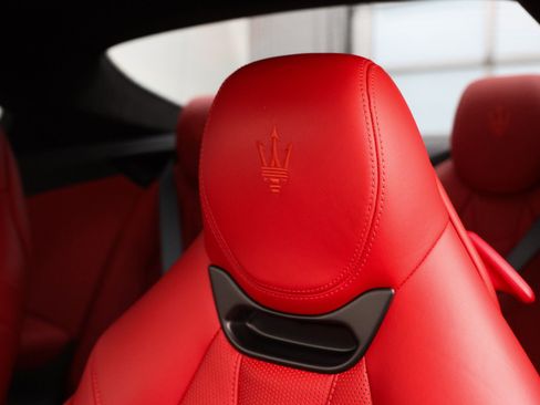 Used 2024 Maserati GranTurismo Trofeo image 32