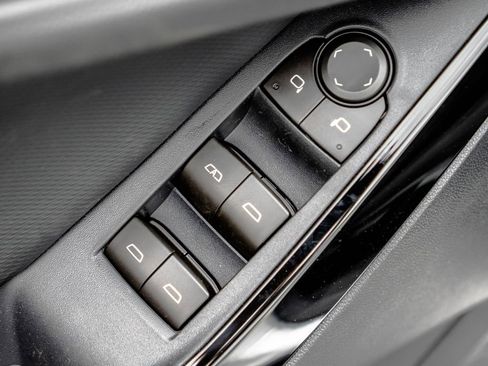 New 2026 Chevrolet Equinox LT FWD image 19