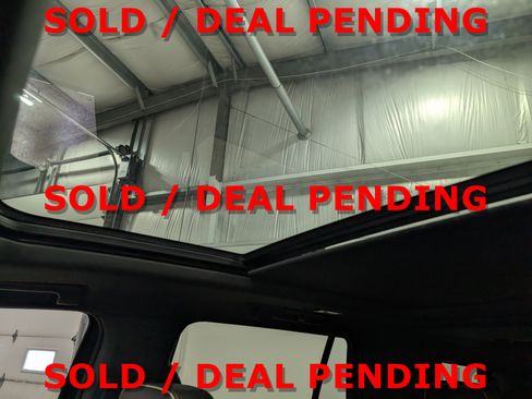 Used 2022 GMC Yukon SLT w/ SLT Premium Package image 28