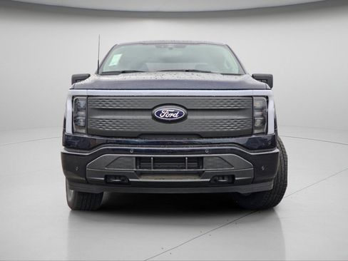 New 2025 Ford F150 Lightning Flash image 2