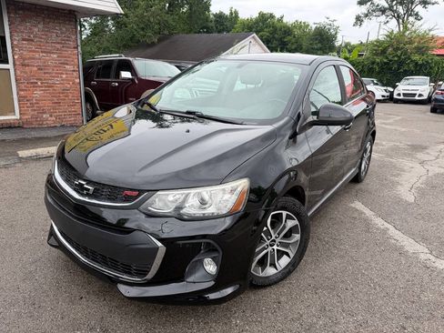 Used 2018 Chevrolet Sonic LT FWD image 2