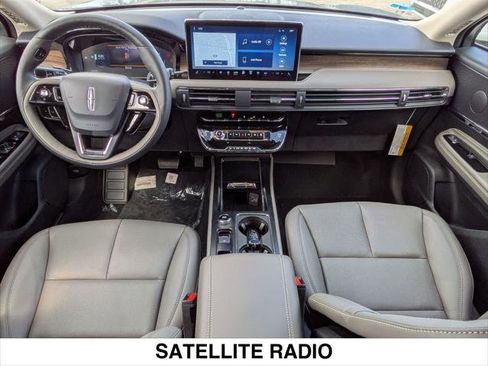 New 2025 Lincoln Corsair Reserve image 11