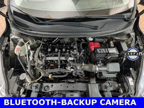 Used 2020 Nissan Versa SV w/ Trunk Package image 22