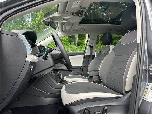 New 2026 Volkswagen Taos SE AWD/4WD image 8