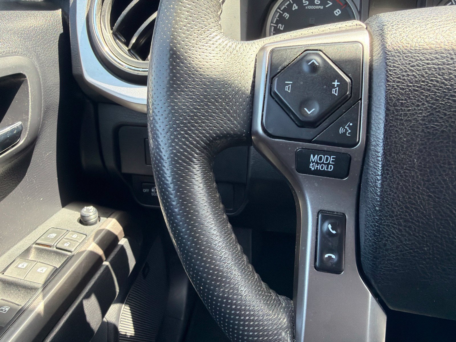 Used 2021 Toyota Tacoma Limited RWD image 26