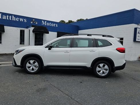 Used 2023 Subaru Ascent 8-Passenger AWD/4WD image 4