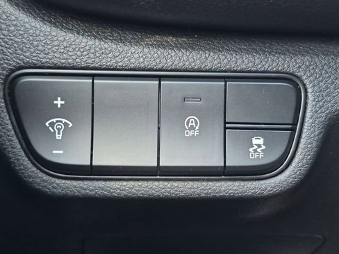 Used 2024 Kia Seltos EX FWD image 18