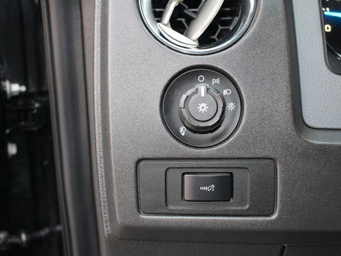 Used 2014 Ford F150 XLT w/ Equipment Group 302A Luxury image 18