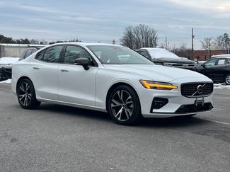 Used 2024 Volvo S60 B5 Core video 1
