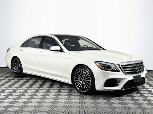 Used 2018 Mercedes-Benz S 560 4MATIC Sedan image 3