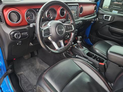 Used 2021 Jeep Gladiator Rubicon AWD/4WD image 10