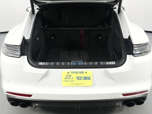 Used 2023 Porsche Panamera Platinum Edition w/ Smoking Package image 10