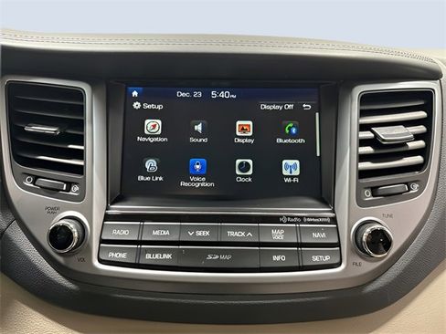 Used 2016 Hyundai Tucson Limited w/ Option Group 03 image 23