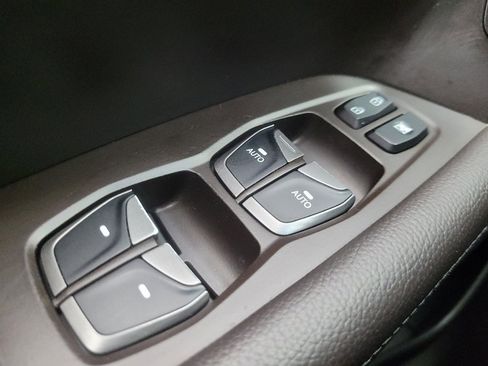 Used 2018 Hyundai Santa Fe Sport w/ 2.4L Value Package 02 AWD/4WD image 27
