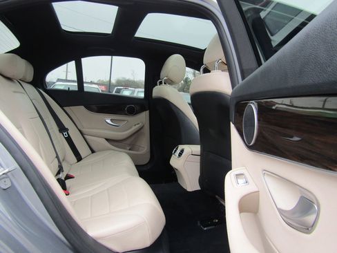 Used 2016 Mercedes-Benz C 300 4MATIC Sedan image 11