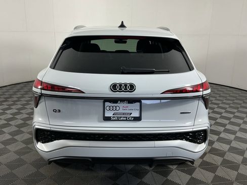 New 2026 Audi Q3 quattro 2.0T image 8