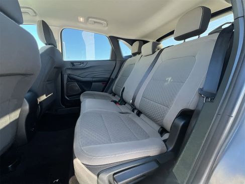 Used 2022 Ford Escape SE image 21
