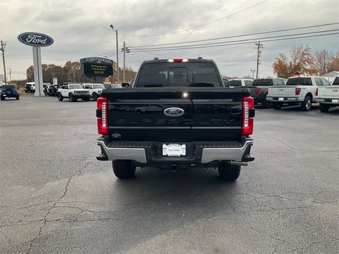 New 2026 Ford F250 Lariat w/ Chrome Package image 4