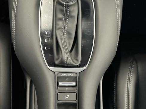 New 2026 Honda HR-V EX-L image 28