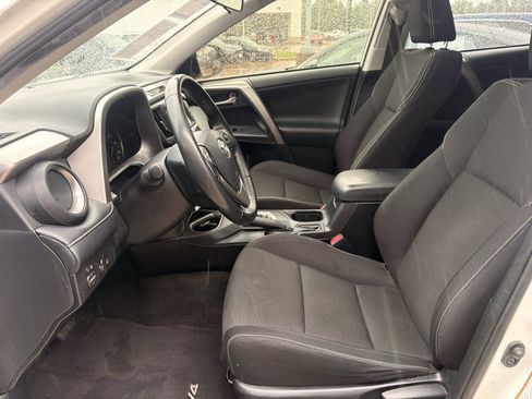 Used 2017 Toyota RAV4 XLE w/ Premium Special Value Package FWD image 7