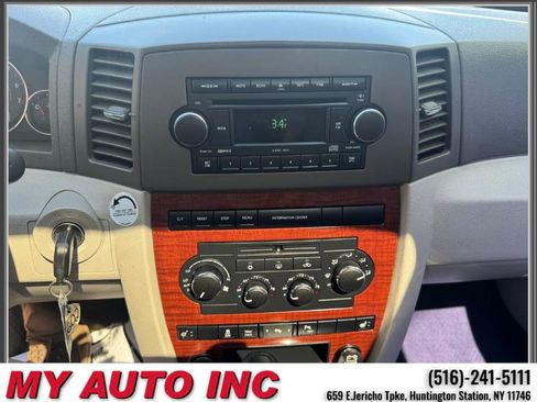 Used 2006 Jeep Grand Cherokee Limited AWD/4WD image 17