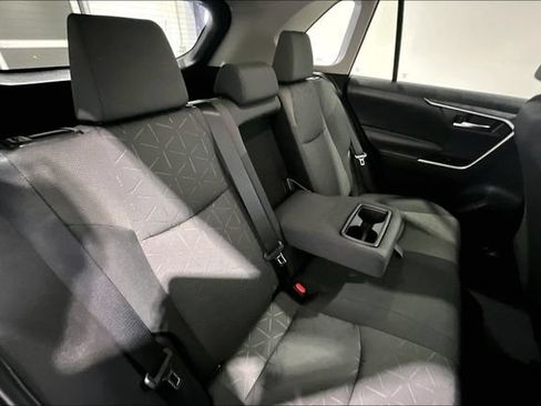 Used 2022 Toyota RAV4 XLE w/ Convenience Package AWD/4WD image 32