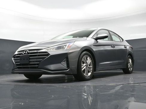 Used 2019 Hyundai Elantra SEL image 36