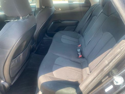 Used 2021 Kia K5 LXS FWD image 8