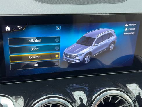 Used 2023 Mercedes-Benz EQB 350 4MATIC SUV w/ Exclusive Package image 28