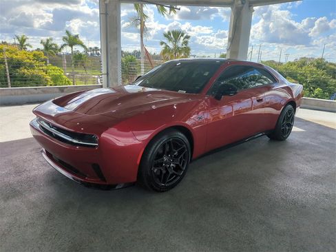 Used 2024 Dodge Charger R/T w/ Plus Group image 9