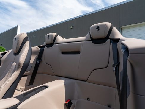 Used 2024 Ferrari Roma Spider RWD image 44