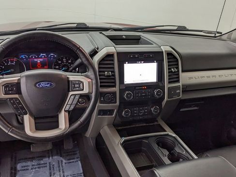 Used 2019 Ford F250 Lariat w/ Lariat Ultimate Package AWD/4WD image 3