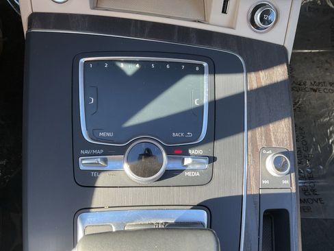 Used 2018 Audi Q5 2.0T Premium Plus w/ Premium Plus Package image 27