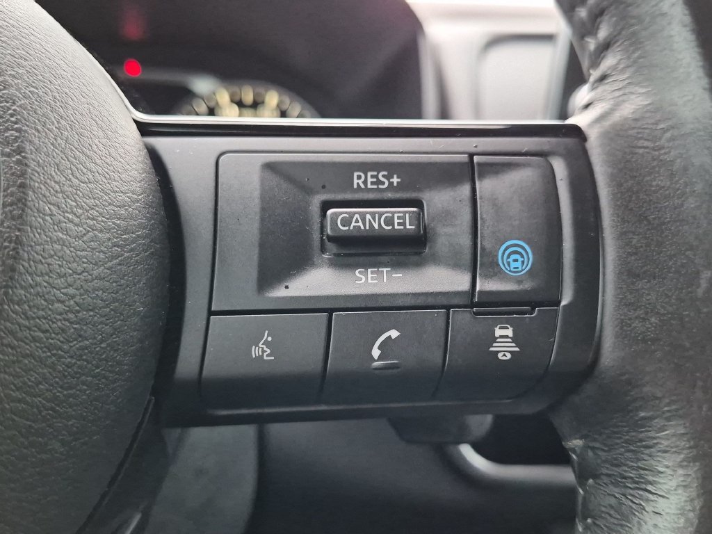 Used 2021 Nissan Rogue SV w/ Premium Package FWD image 16