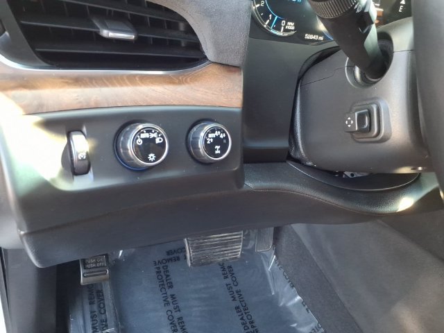 Used 2018 Cadillac Escalade Luxury AWD/4WD image 34