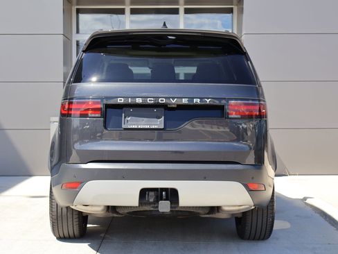 Certified 2025 Land Rover Discovery S AWD/4WD image 9
