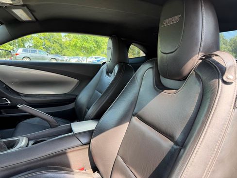 Used 2015 Chevrolet Camaro SS w/ SS Performance Package RWD image 10