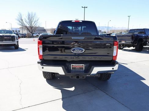 Used 2018 Ford F350 Lariat image 5