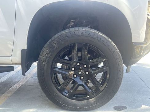 Used 2022 Chevrolet Silverado 1500 LT Trail Boss w/ Bed Protection Package AWD/4WD image 29