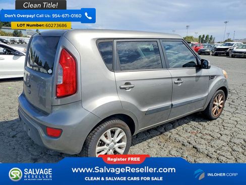 Used 2013 Kia Soul + w/ Audio Pkg FWD image 4