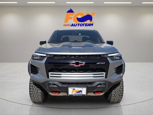 Used 2025 Chevrolet Colorado ZR2 w/ Technology Package image 8