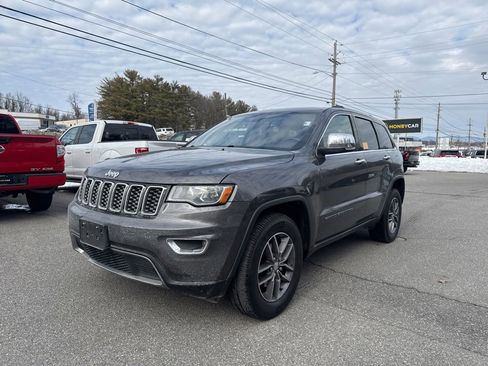 Used 2018 Jeep Grand Cherokee Limited image 3