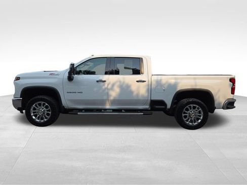 Used 2024 Chevrolet Silverado 3500 LTZ w/ LTZ Plus Package AWD/4WD image 10