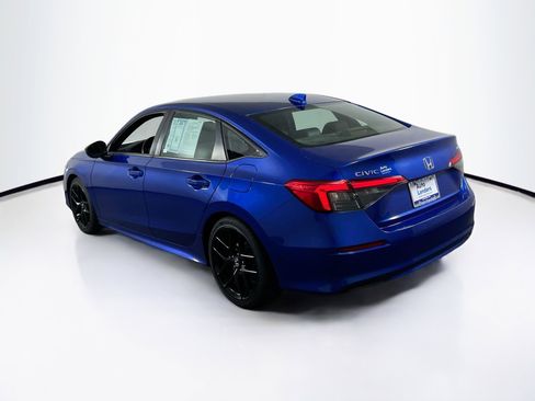 Used 2023 Honda Civic Sport image 7