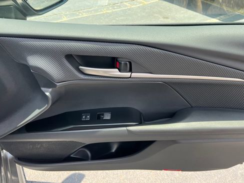 New 2026 Toyota Camry Hybrid FWD image 15